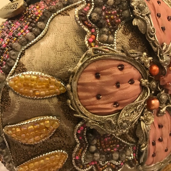 Mary Frances Vintage Bag - Picture 14 of 16